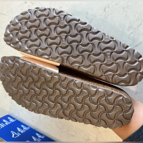 New Women’s Birkenstocks size 38 / US 7-7.5 Women’s - Picture 11 of 11